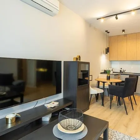 Urban Chic - Two Bedrooms - Center - Sienna Street 아파트 *