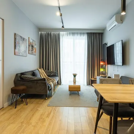 Urban Chic - Two Bedrooms - Center - Sienna Street *