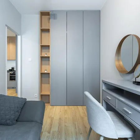 Urban Chic - Two Bedrooms - Center - Sienna Street شقة وارسو