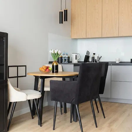 Urban Chic - Two Bedrooms - Center - Sienna Street *