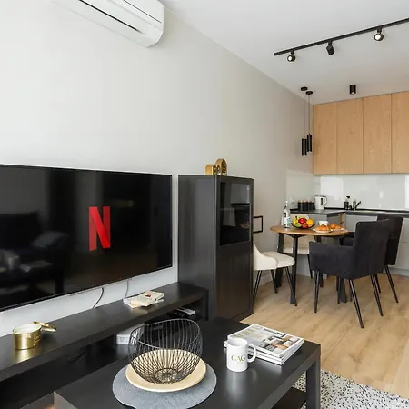 Urban Chic - Two Bedrooms - Center - Sienna Street