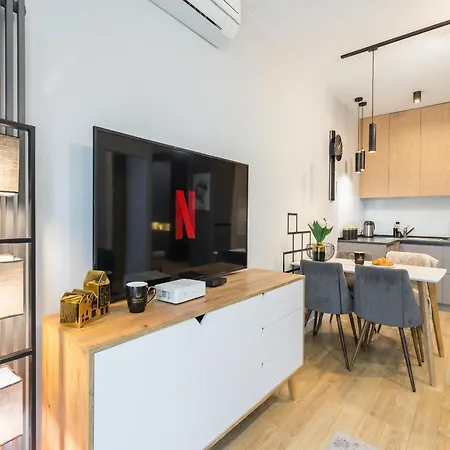 Urban Chic - Two Bedrooms - Center - Sienna Street *