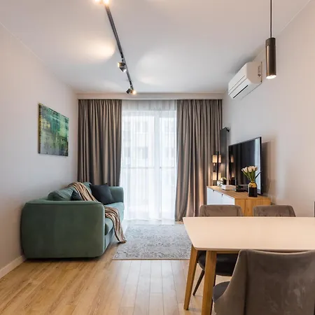 Urban Chic - Two Bedrooms - Center - Sienna Street